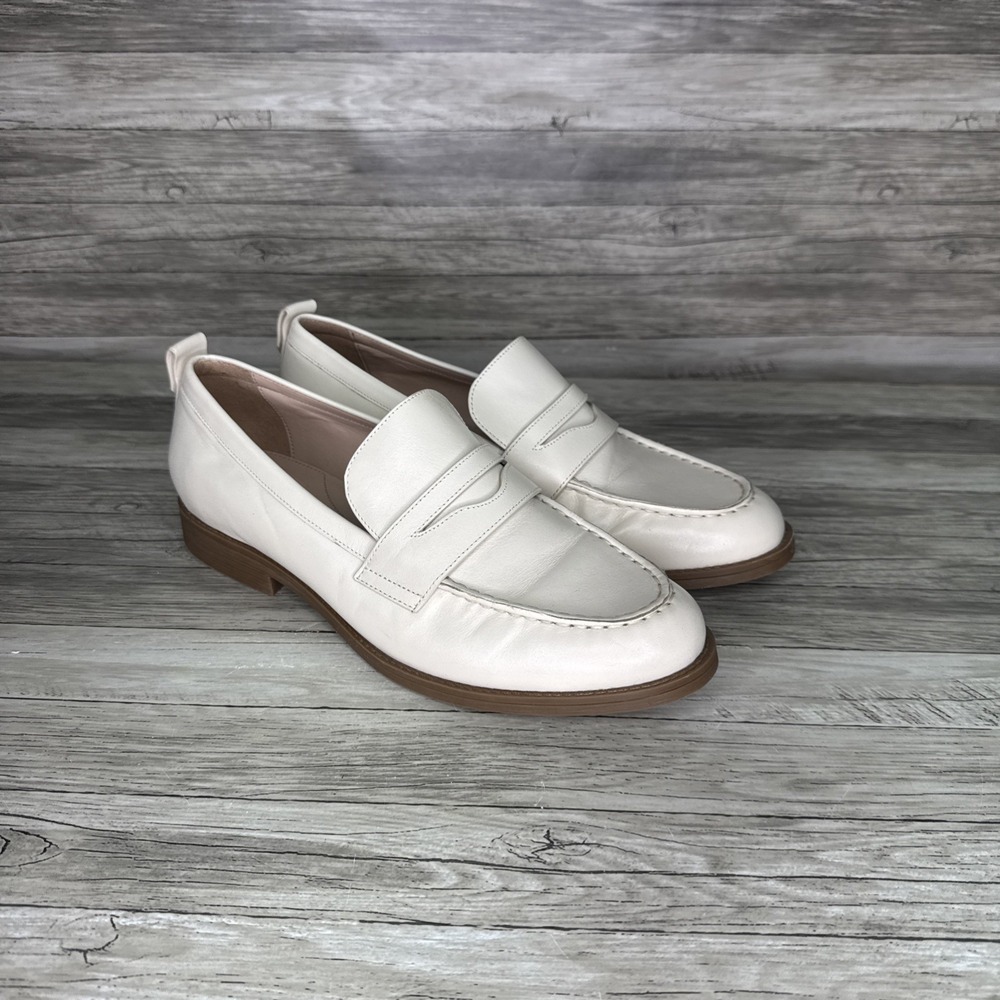 Cole Haan Stassi Penny Loafer Women‎ 8.5 B Sandollar Beige Leather Flat W29654